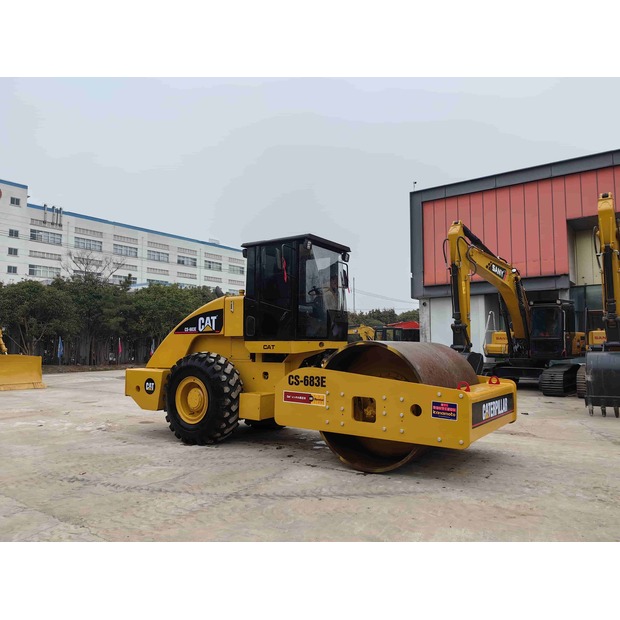 2020 Caterpillar CS683E-41416537