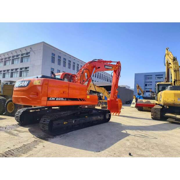 2022 Doosan DX225-41416579