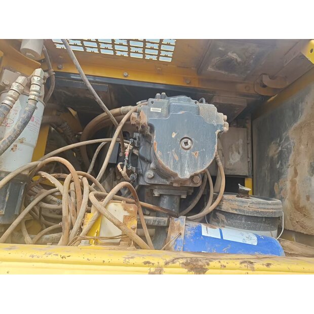 2020 Komatsu PC460-8-41418227