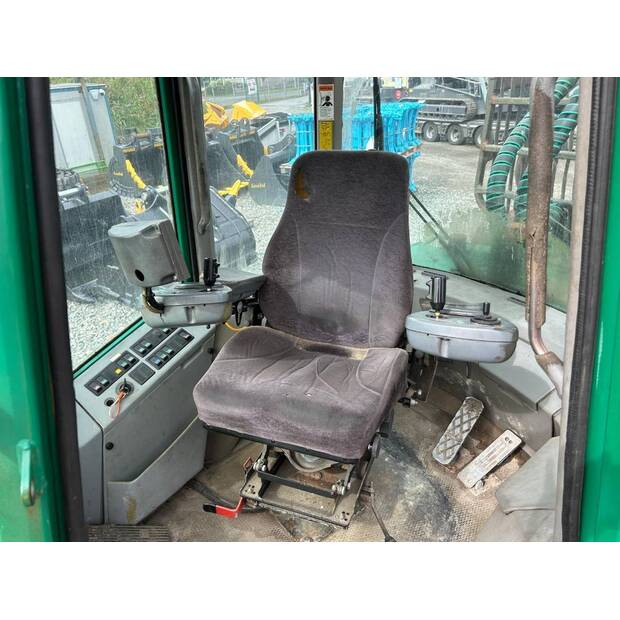2001 تمبرجاك C-41424921