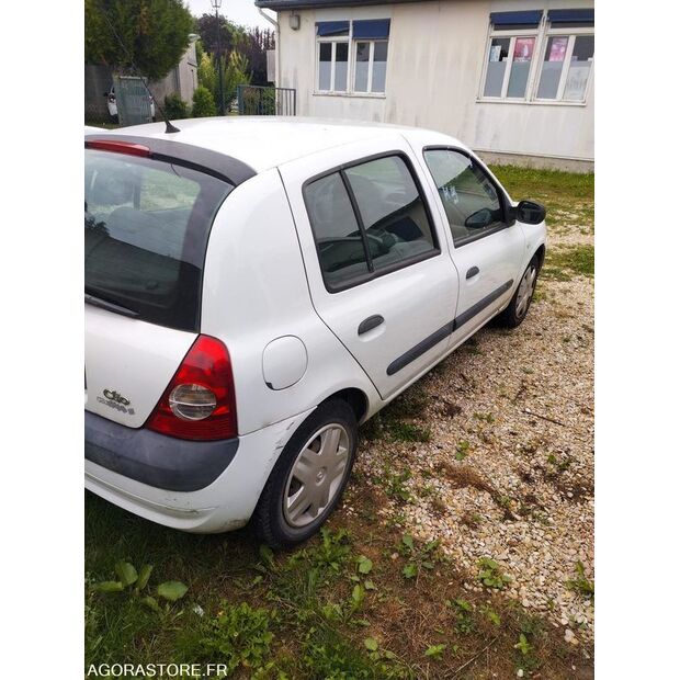 2005 Renault Clio-41431656
