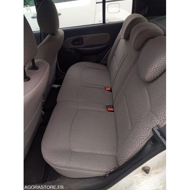 2005 Renault Clio-41431659