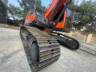 صورة ل حفارات مجنزرة 2023 دووسان DX300LC-9C