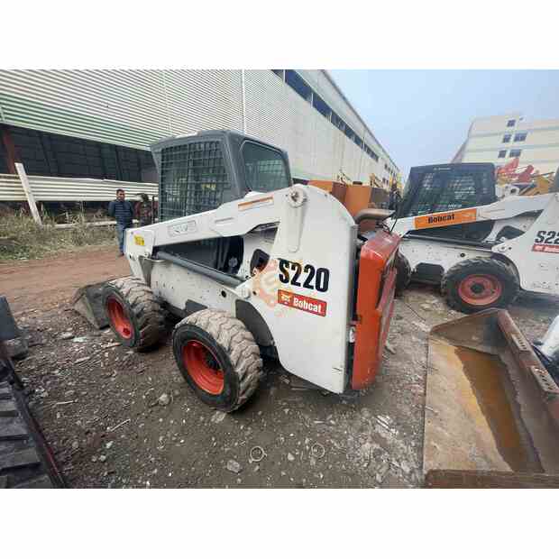 2022 بوبكات S220-41431943