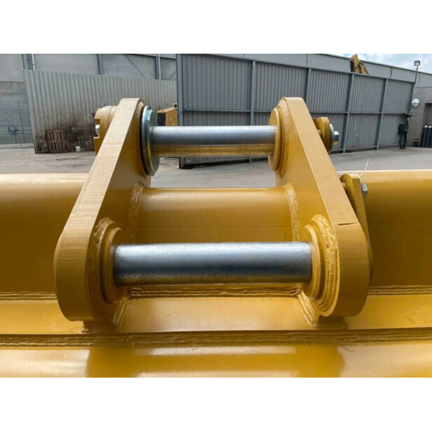 2025 Caterpillar 350 TB-41433912