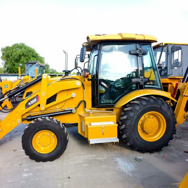 2025 Caterpillar 426F-41435648