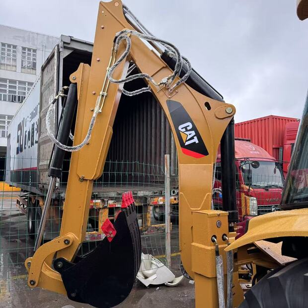 2025 Caterpillar 432F-41435652