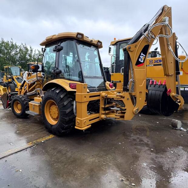 2025 Caterpillar 432F-41435655