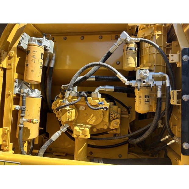 2024 Caterpillar 320D2L-41435664