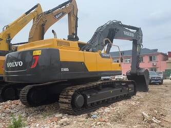 صورة ل حفارات مجنزرة 2023 فولفو EC480