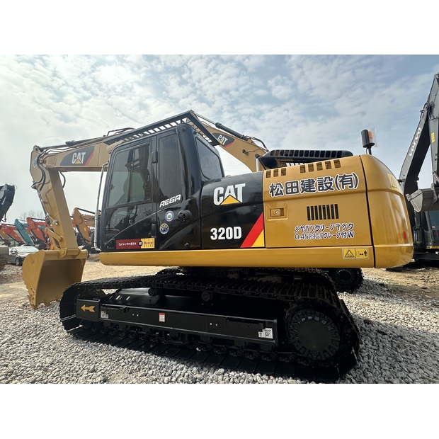2024 Caterpillar 320D2-41435769