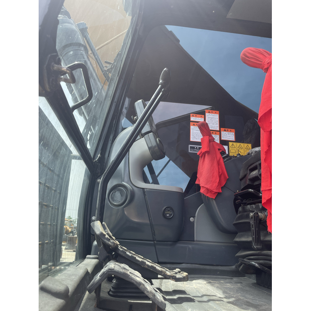 2024 كاتربيلر 330D2-41435803