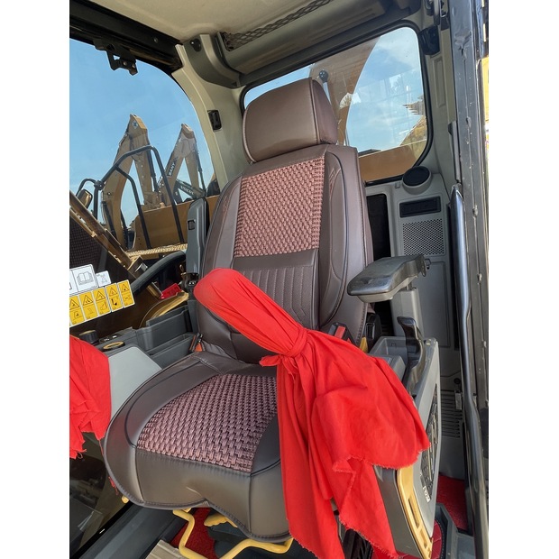 2024 Caterpillar 330GC-41435814
