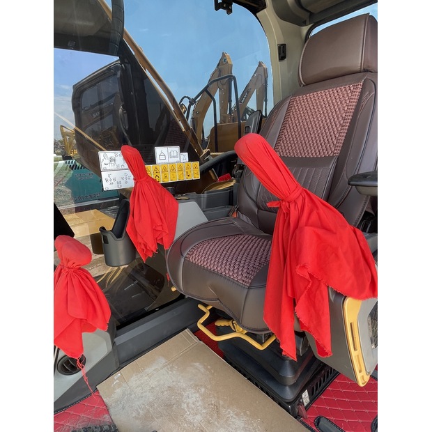 2024 Caterpillar 330GC-41435820