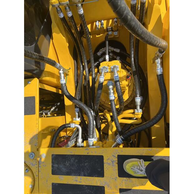 2022 Komatsu PC300-41435837