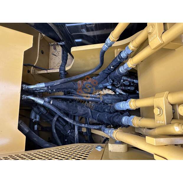 2024 Caterpillar 320D-41435880