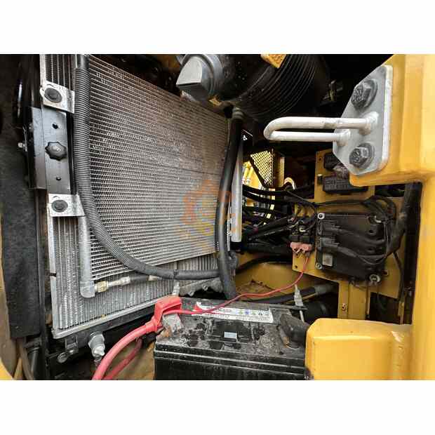 2024 Caterpillar 320D-41435883