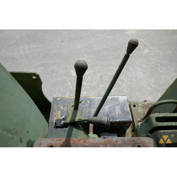 2004 Caterpillar D7F Ex-army-41436203
