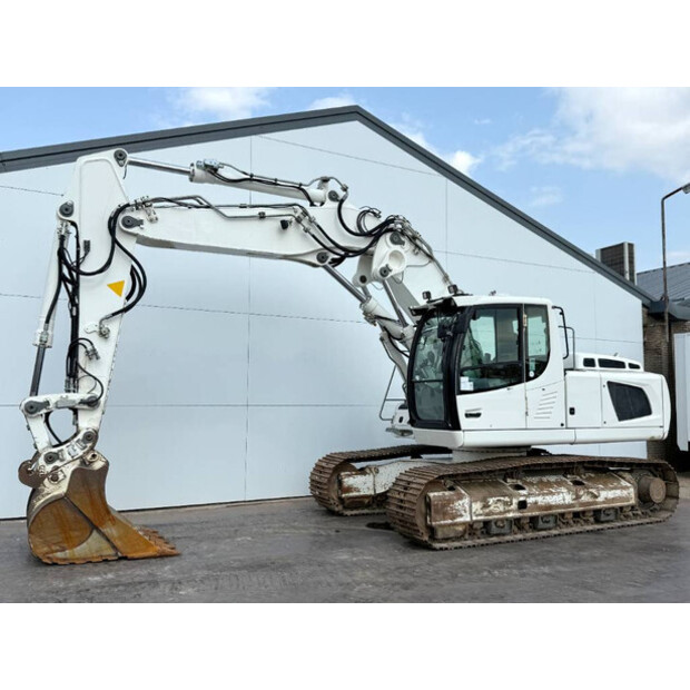 2013 ليبهير R906LC-41436521