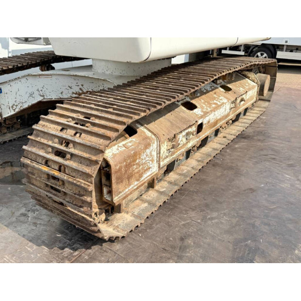 2013 ليبهير R906LC-41436545