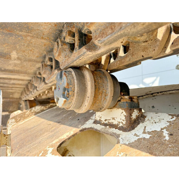 2013 ليبهير R906LC-41436548