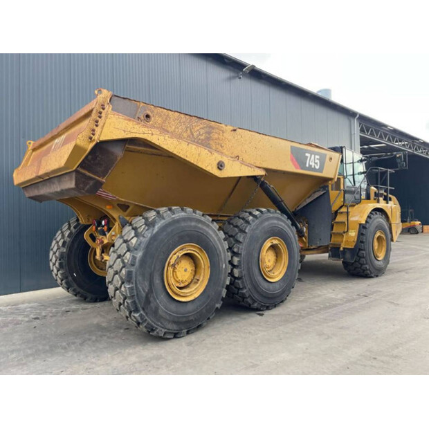 2018 Caterpillar 745-41437008