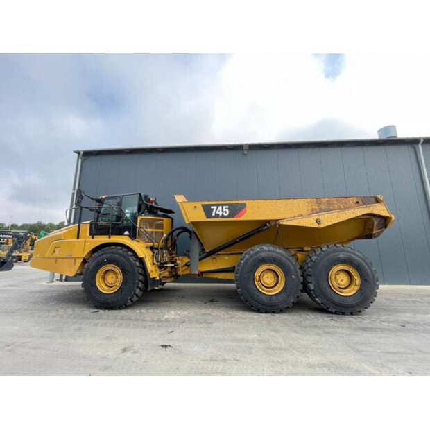 2018 Caterpillar 745-41437009