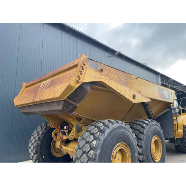 2018 Caterpillar 745-41437010