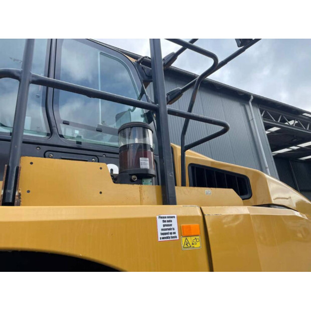 2018 Caterpillar 745-41437017