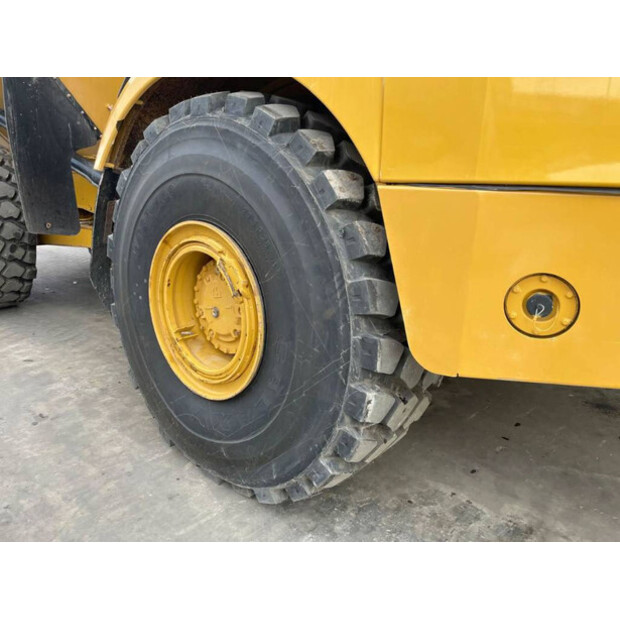 2018 Caterpillar 745-41437023