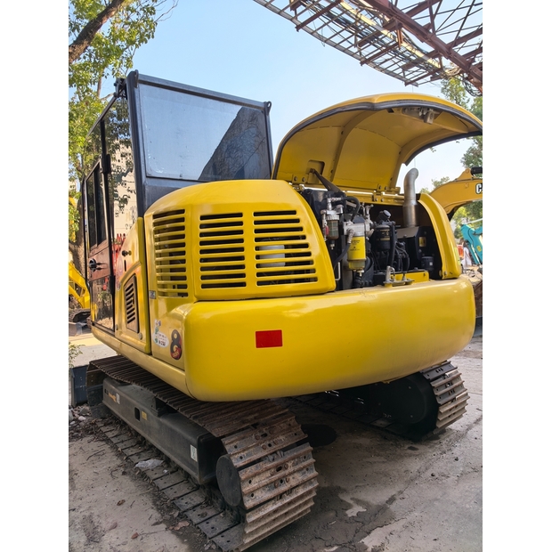 2021 Komatsu PC70-8-41437937