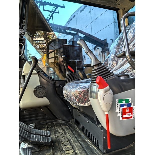 2021 Komatsu PC70-8-41437938