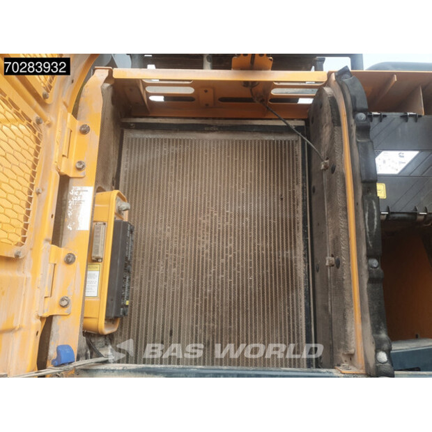 2017 Hyundai HX380L-41438343