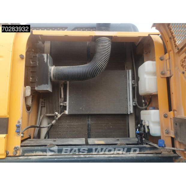 2017 Hyundai HX380L-41438344
