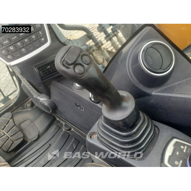 2017 Hyundai HX380L-41438357