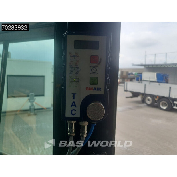 2017 Hyundai HX380L-41438362