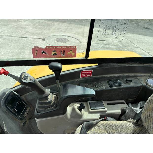 2015 فولفو ECR50-41442335