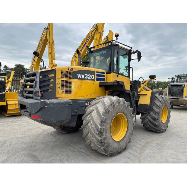 2008 Komatsu WA320-5-41443107