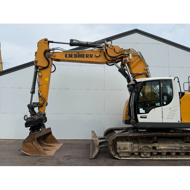 2017 Liebherr R926LC-41451279