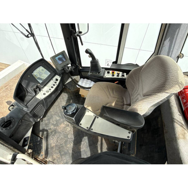 2004 كاتربيلر BW213DH-4-41451309