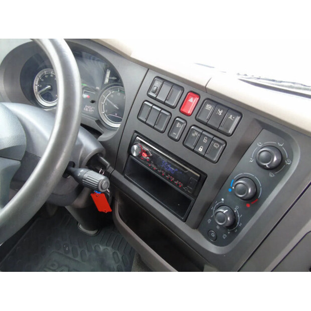 2016 DAF LF 210-41451709