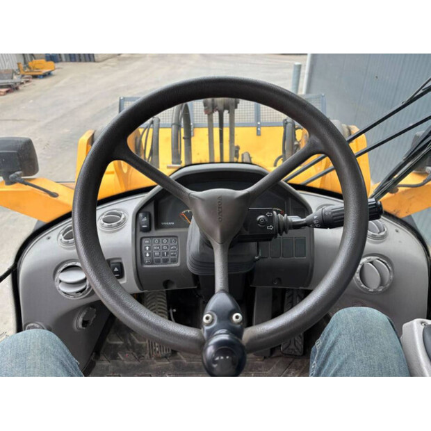 2011 Volvo L50F-41463688