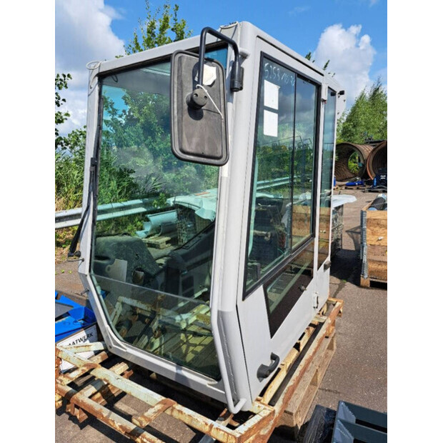 FUCHS OTHERS-41463783