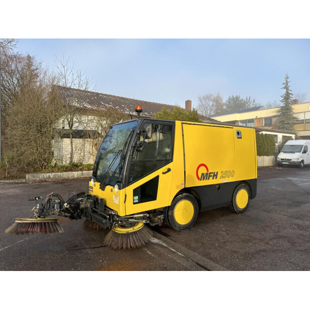 2010 Diversen MFH 2500-41467056