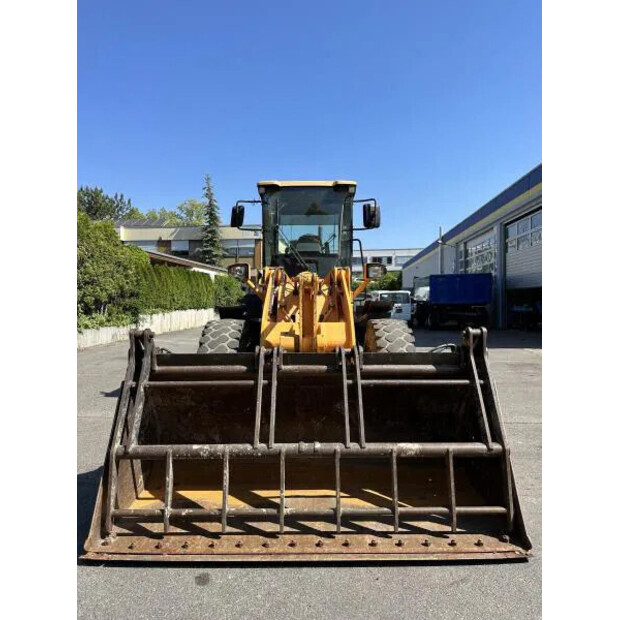 2016 Hyundai HL730-9-41467108