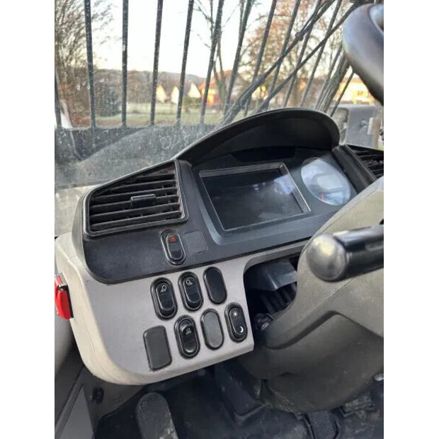 2018 كوماتسو WA320-41467270