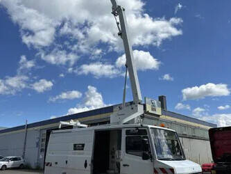 Image for COMMERCIAL VEHICLES 2005 Mercedes-Benz VARIO 614D