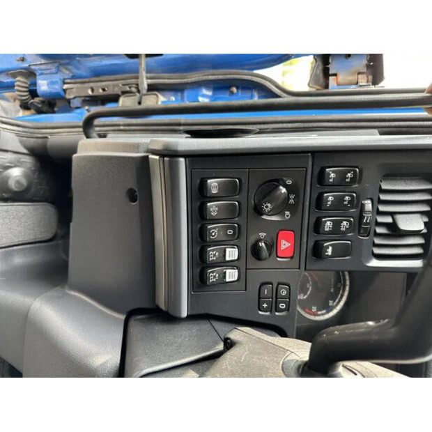 2015 Scania R490-41467680