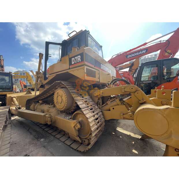 2021 كاتربيلر D7R-41479259