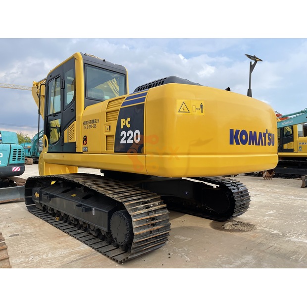 2023 Komatsu PC220-8-41480088